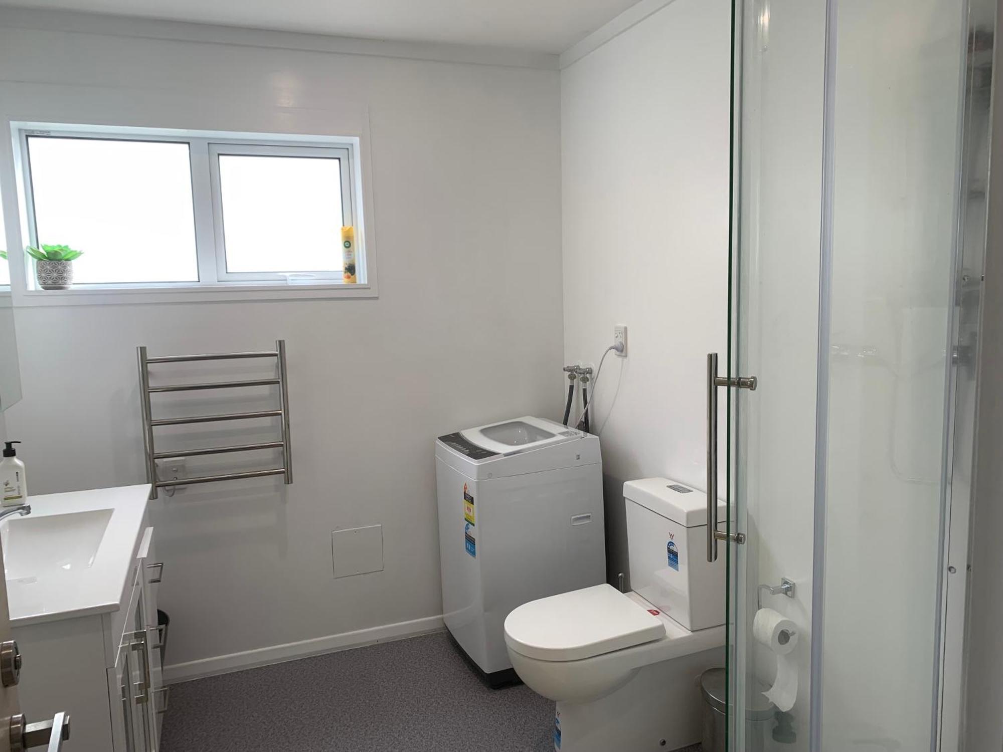 Sunny Holiday Home Wellington Extérieur photo