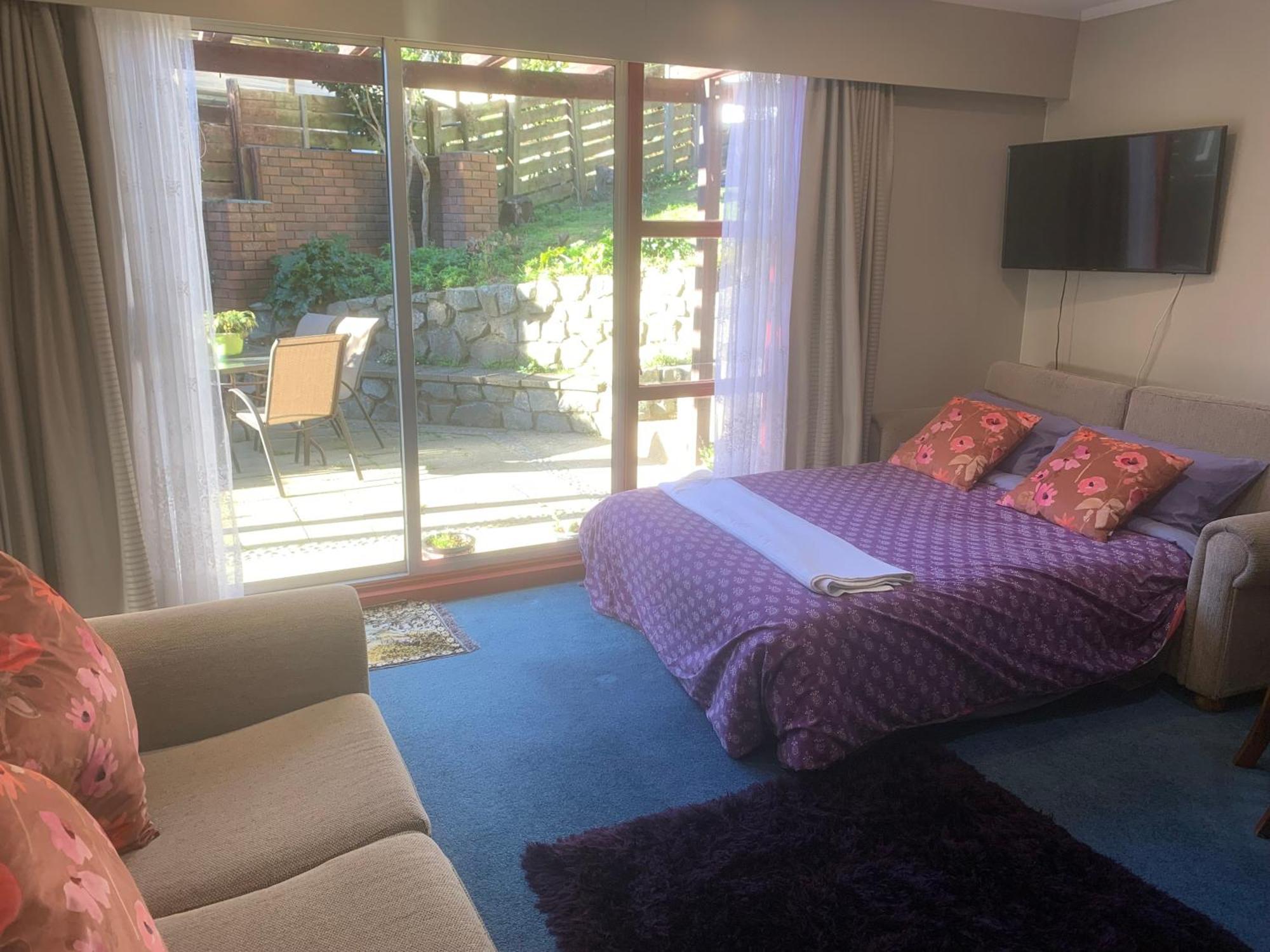 Sunny Holiday Home Wellington Extérieur photo
